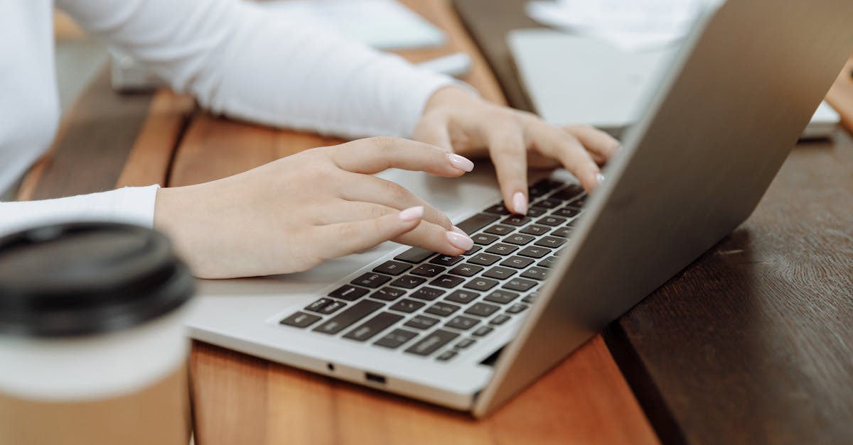 découvrez l'importance de la culture de travail dans une entreprise : comment elle influence la collaboration, la productivité et le bien-être des employés. apprenez les meilleures pratiques pour instaurer une culture positive et inclusive qui favorise le succès collectif.