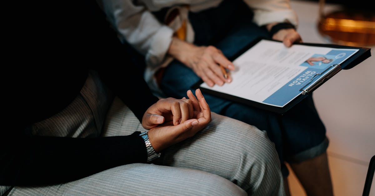 découvrez le guide ultime pour rédiger un résumé efficace qui capte l'attention des recruteurs. apprenez les meilleures pratiques pour structurer votre expérience professionnelle et mettre en avant vos compétences, afin d'optimiser vos chances de décrocher l'emploi de vos rêves.
