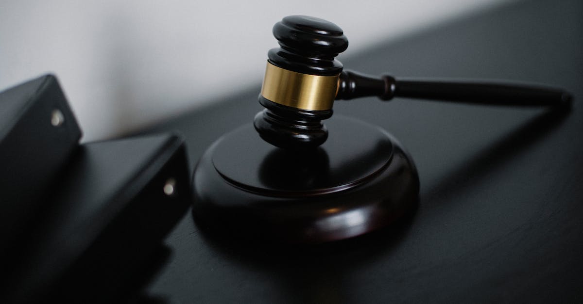découvrez tout ce qu'il faut savoir sur le droit du travail en france : ses principes, ses enjeux, et les protections offertes aux employés. restez informé sur vos droits et obligations au travail.