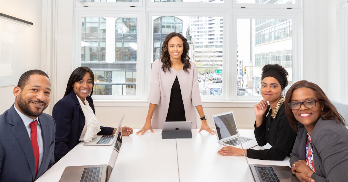 découvrez l'art du leadership : inspirez, motivez et guidez votre équipe vers le succès. explorez des stratégies efficaces pour développer vos compétences en leadership et créer un environnement de travail dynamique.