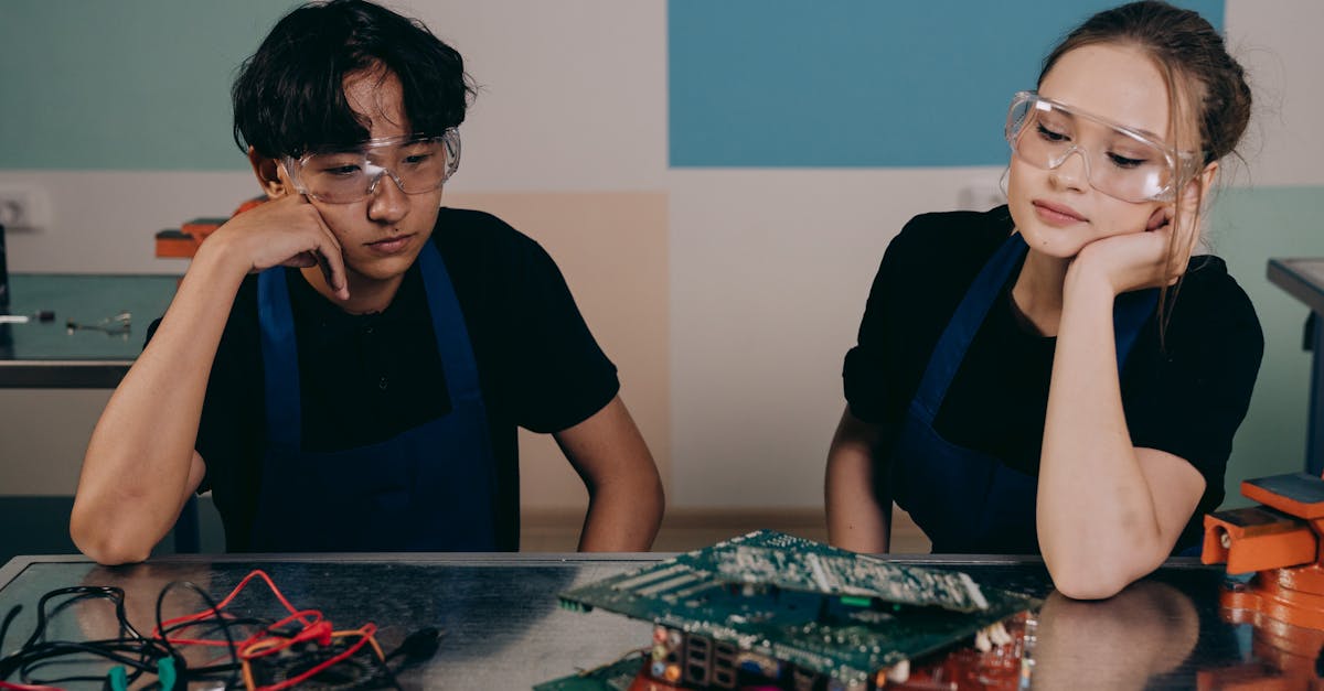 découvrez tout sur l'apprentissage : un parcours formateur qui allie théorie et pratique pour acquérir des compétences professionnelles. explorez les avantages, les formations disponibles et les opportunités de carrière qui vous attendent.