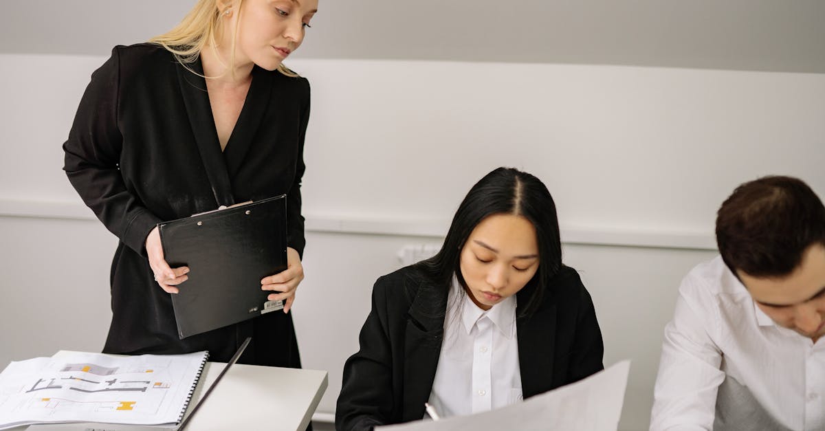 Harcèlement au travail : comprendre les causes et les conséquences
